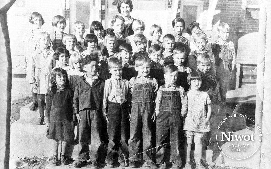 Niwot School – First and Second Grades 1929