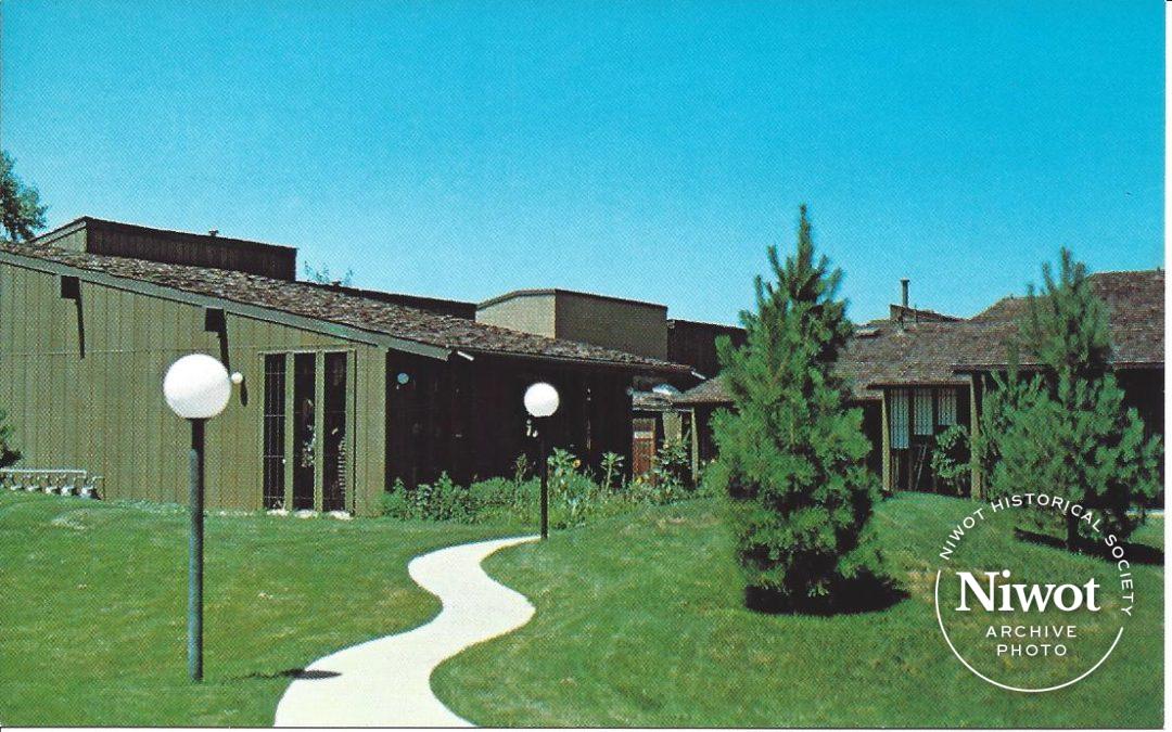 Postcard – Cottonwood Park Square