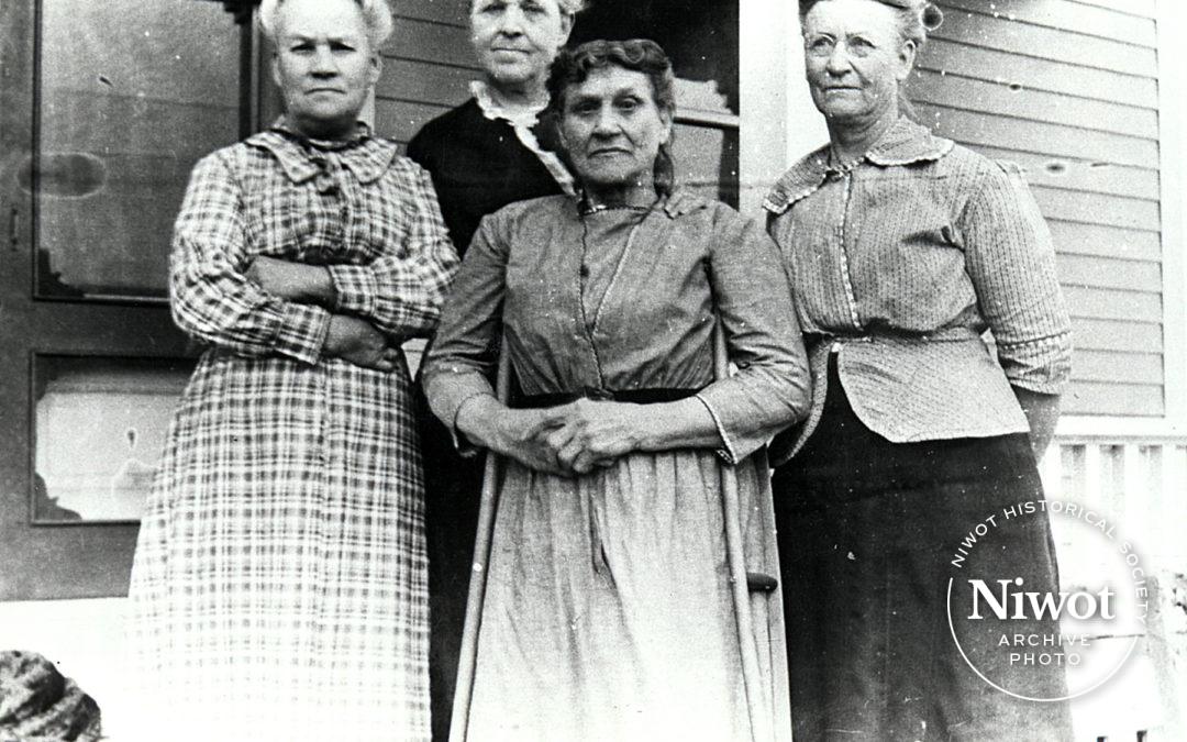 Mary Ereckson, Melissa Henry, Mary Richart